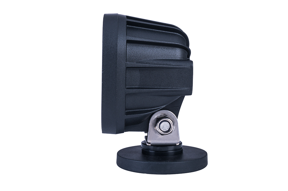 Рабочий фонарь с магнитом и автомобильным прикуривателем LRD 3070