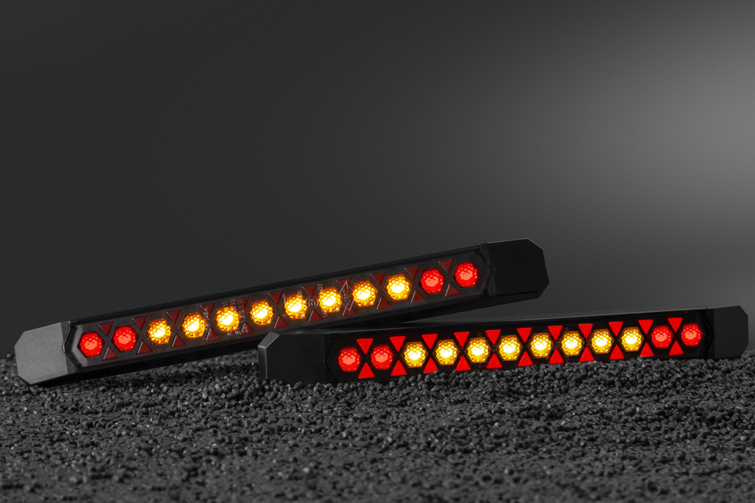 Задний комбинированный фонарь с динамическим указателем поворота LIZARD LZD 3141