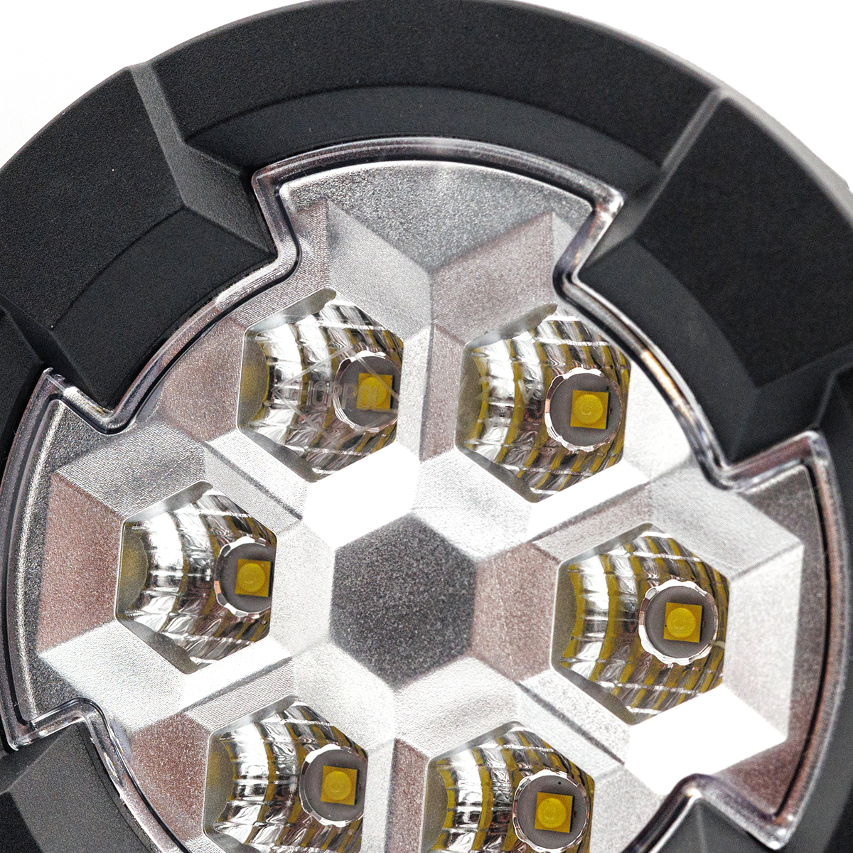 Рабочий фонарь RAPTOR LRD 3180 – надёжное освещение в любых условиях.